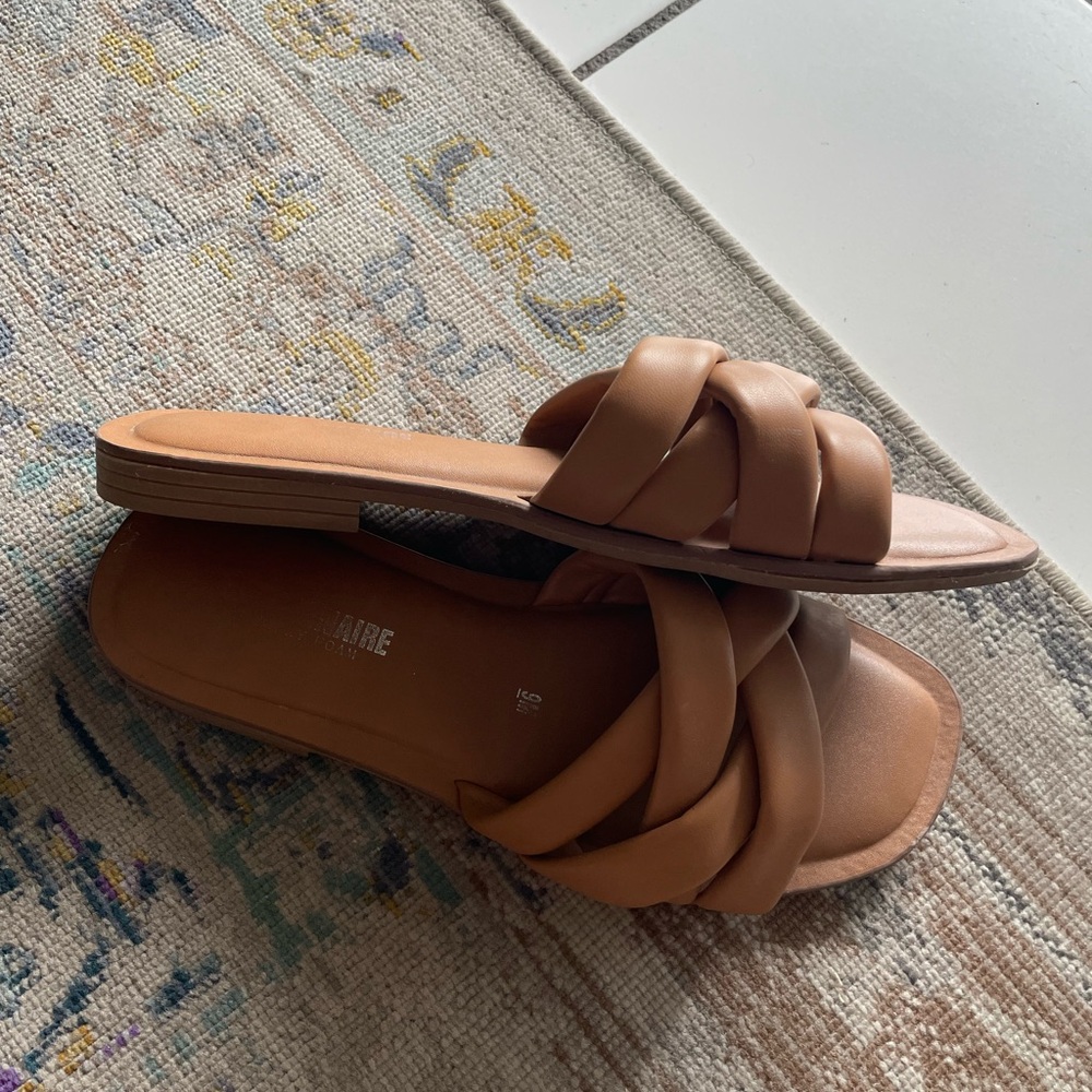 Sandals - Picture 4 of 5